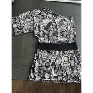 BCBGMAXAZRIA Black White Snake Print One‎ Shoulder Dress XXS